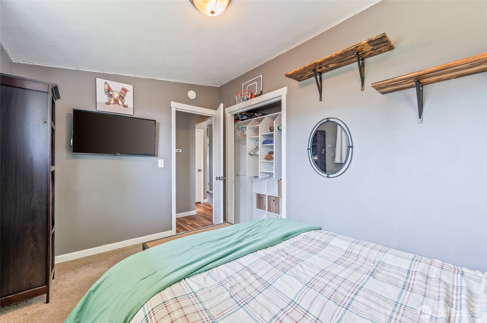 615 N Jerome , East Wenatchee, WA 98802