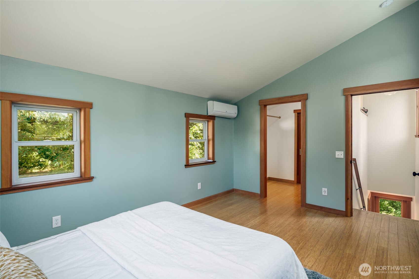 5862 Noon Road , Bellingham, WA 98226