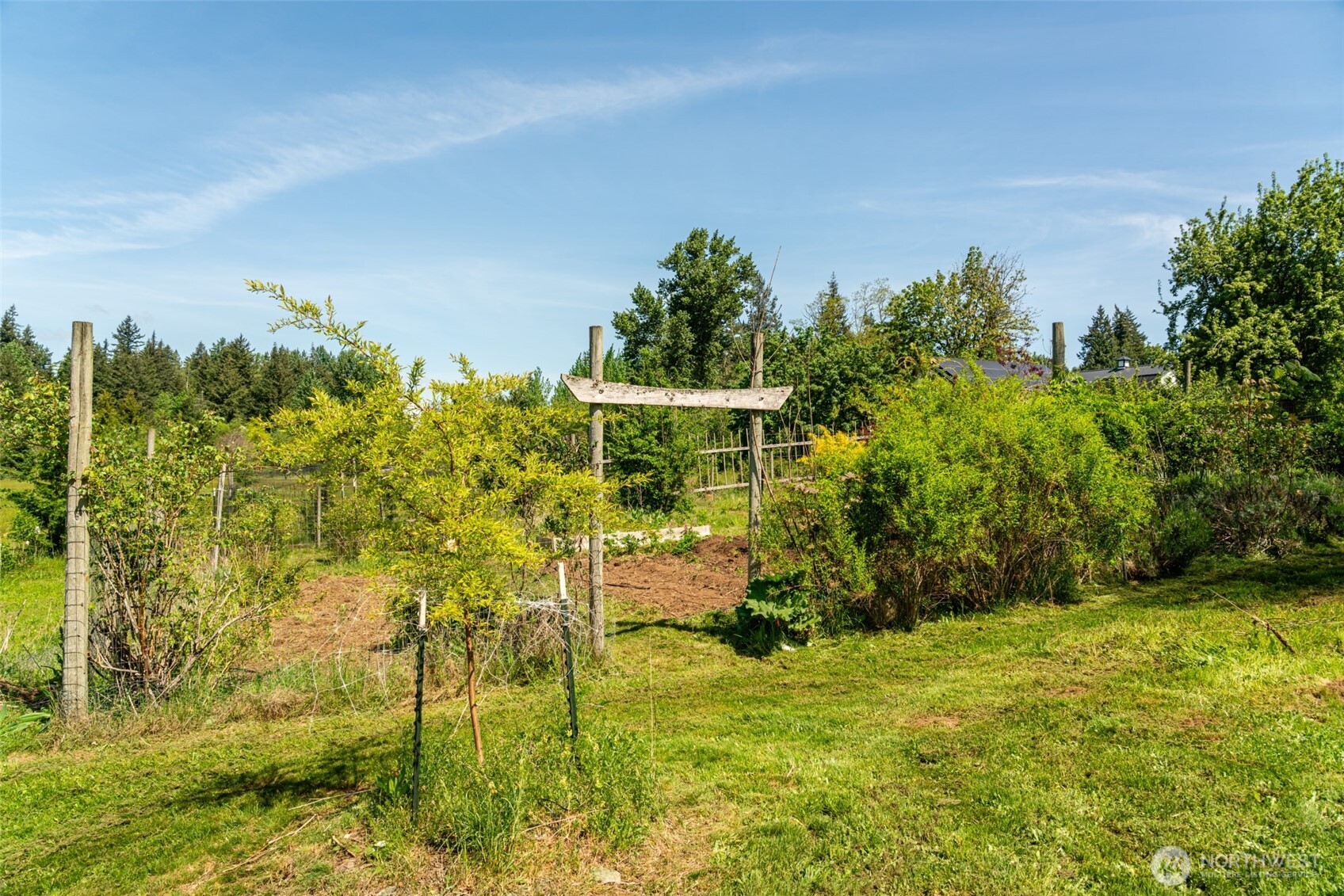 5862 Noon Road , Bellingham, WA 98226