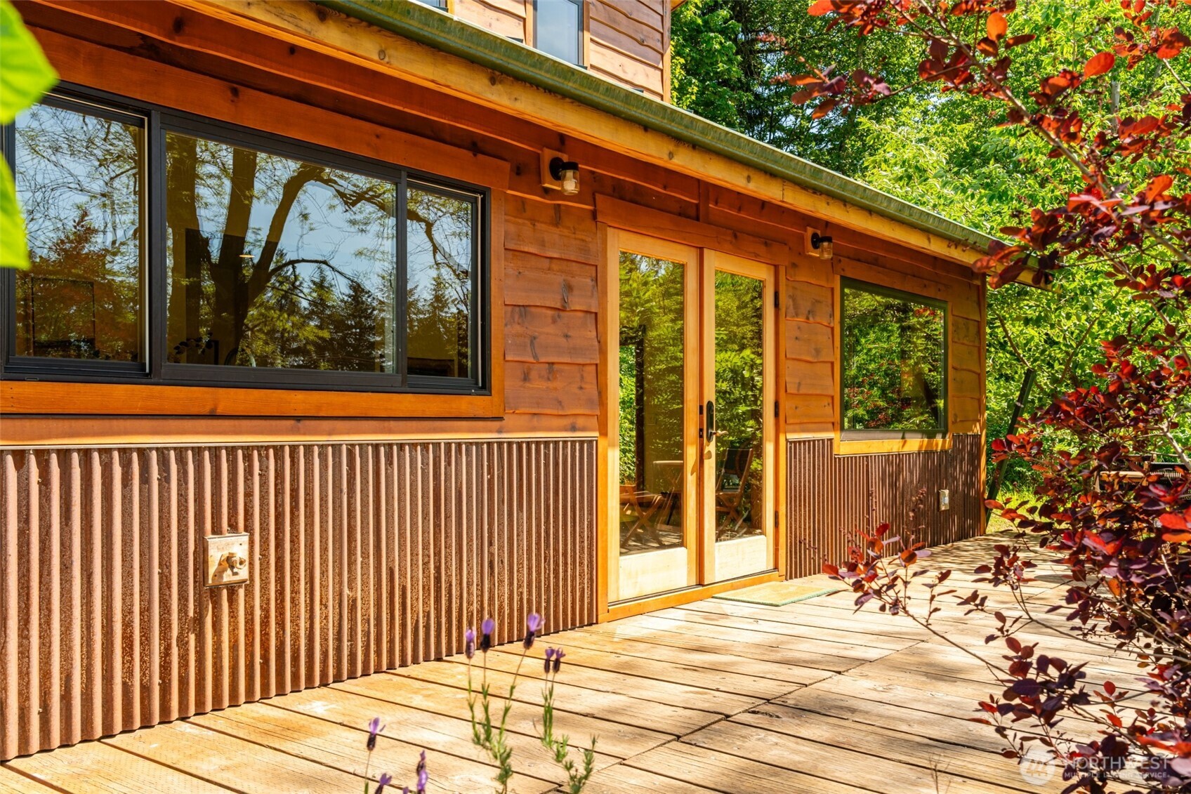5862 Noon Road , Bellingham, WA 98226