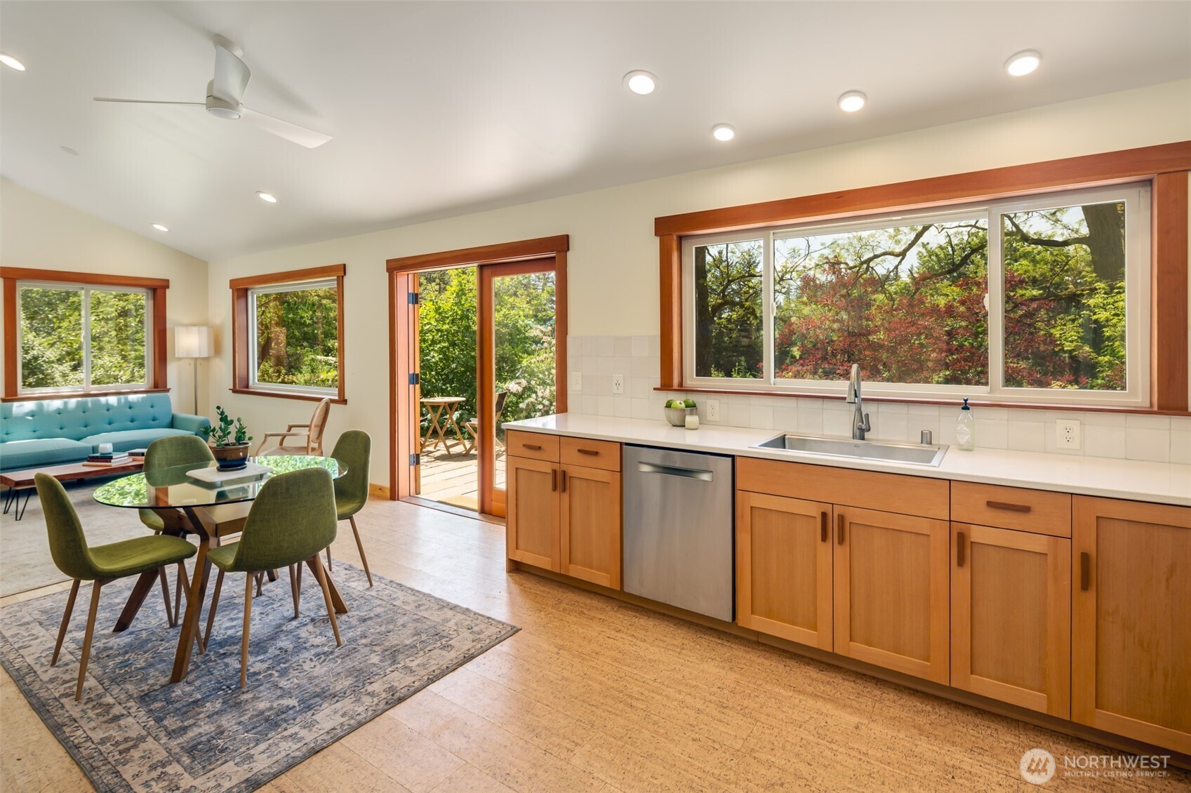 5862 Noon Road , Bellingham, WA 98226