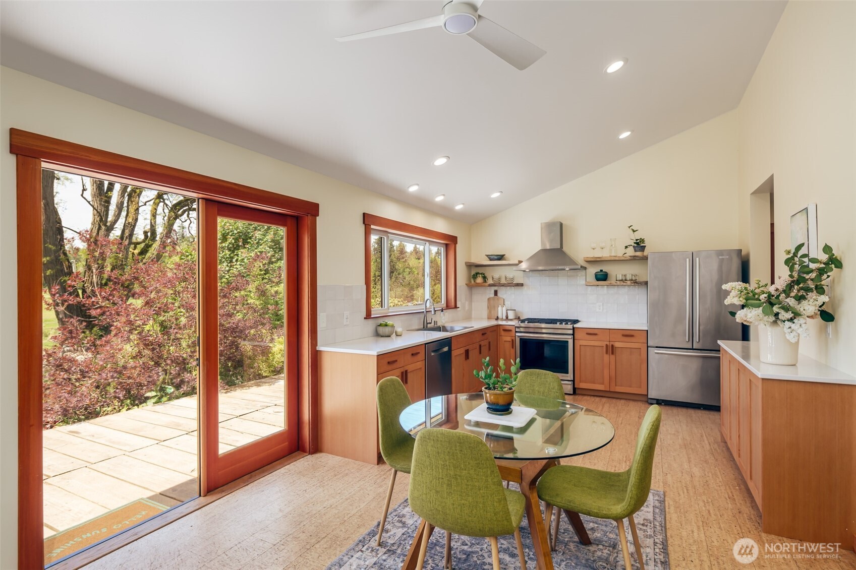 5862 Noon Road , Bellingham, WA 98226