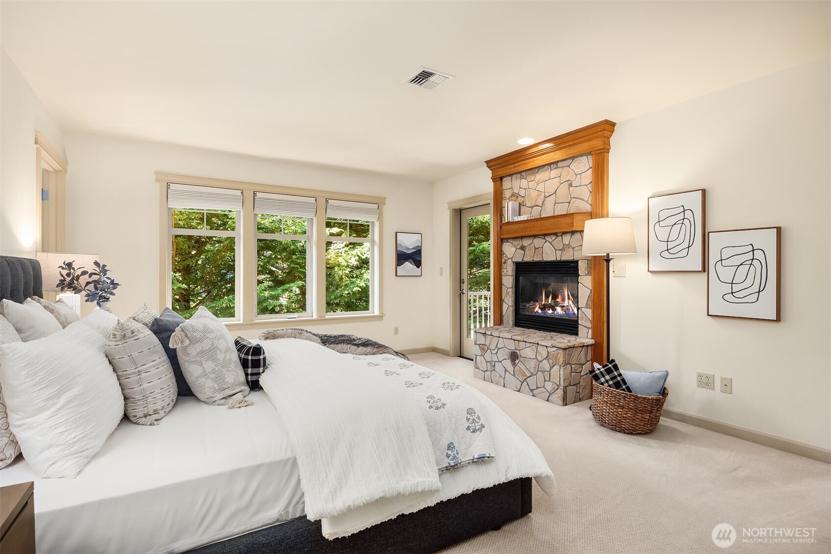 7023 174th Street SW, Edmonds, WA 98026