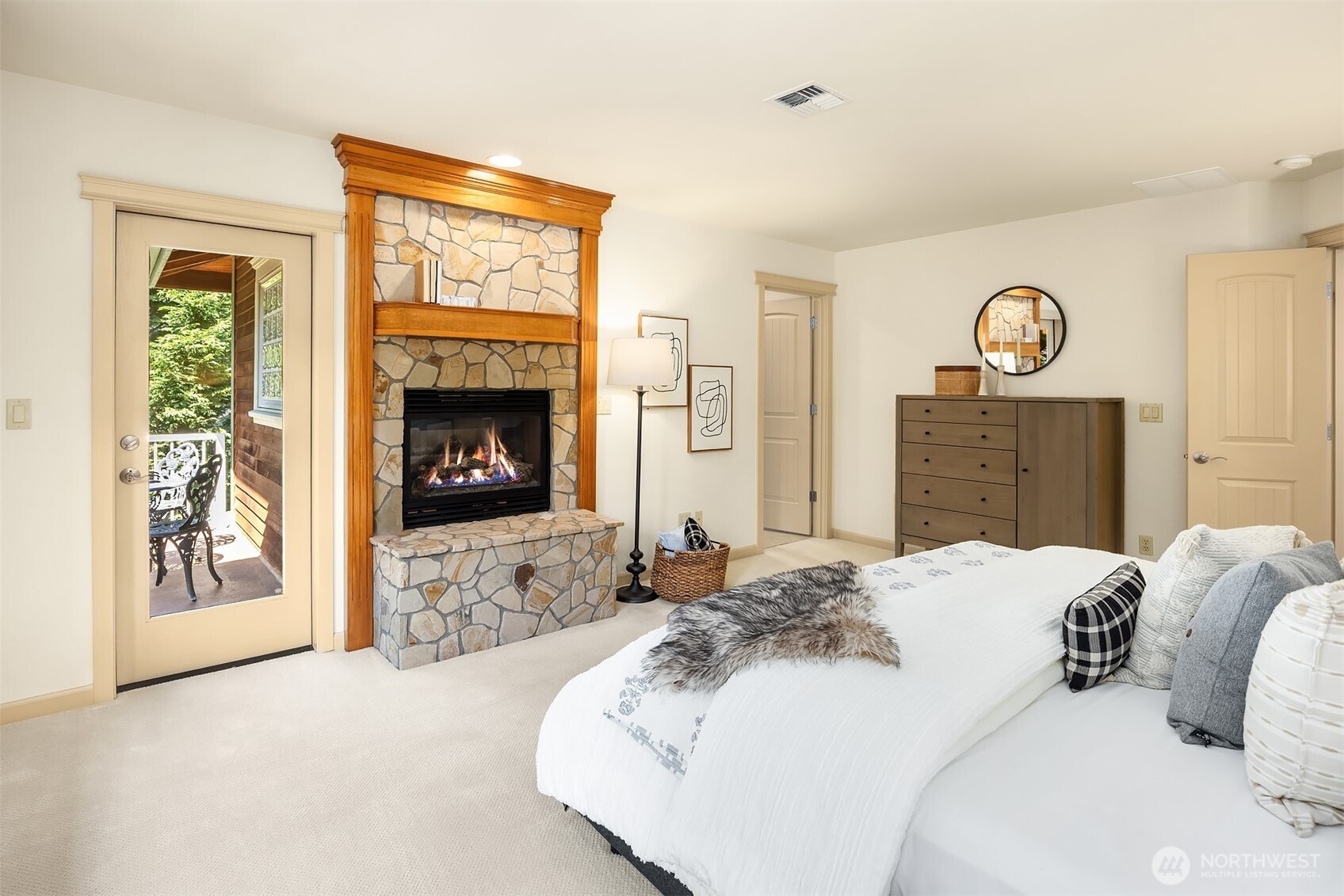 7023 174th Street SW, Edmonds, WA 98026