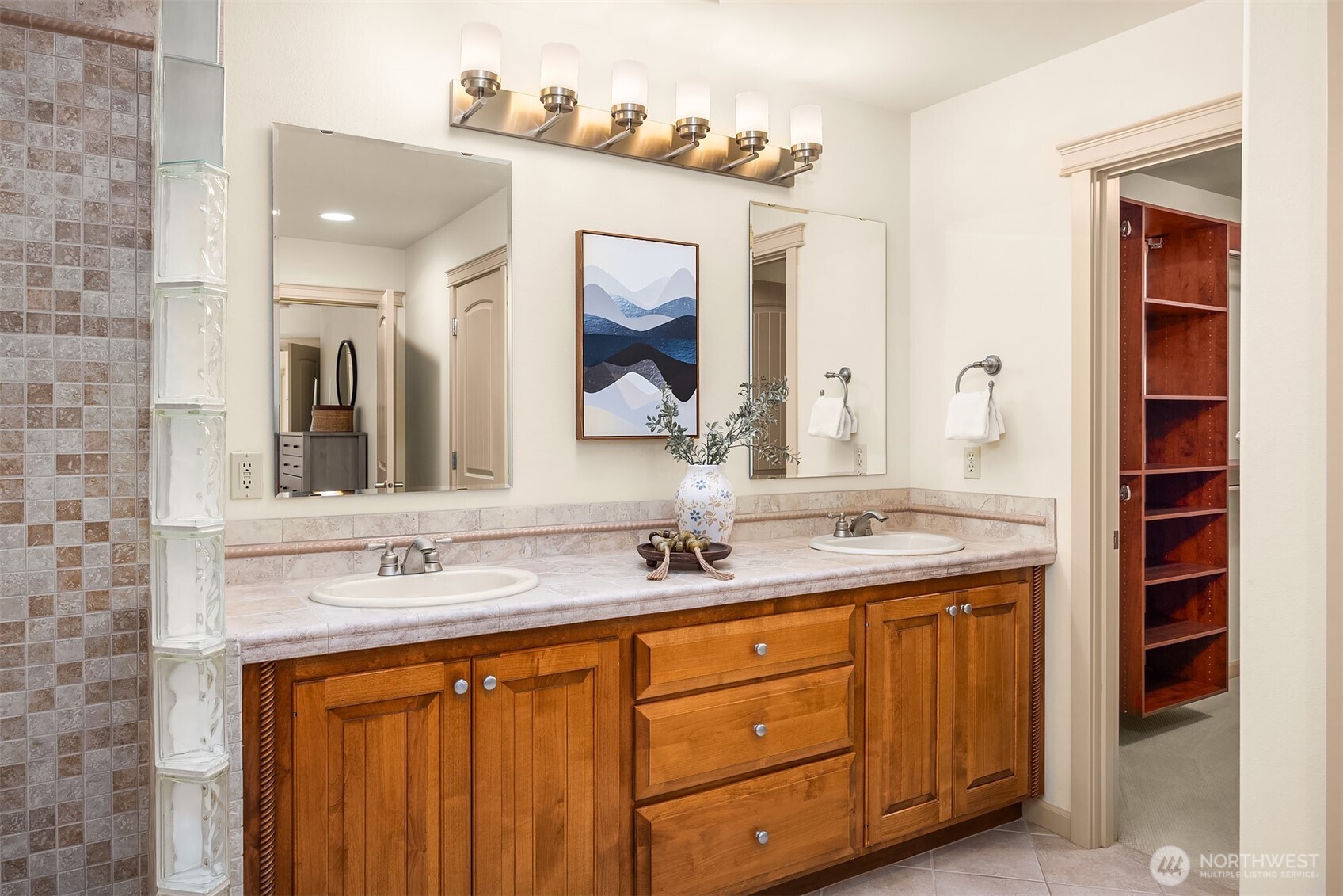 7023 174th Street SW, Edmonds, WA 98026