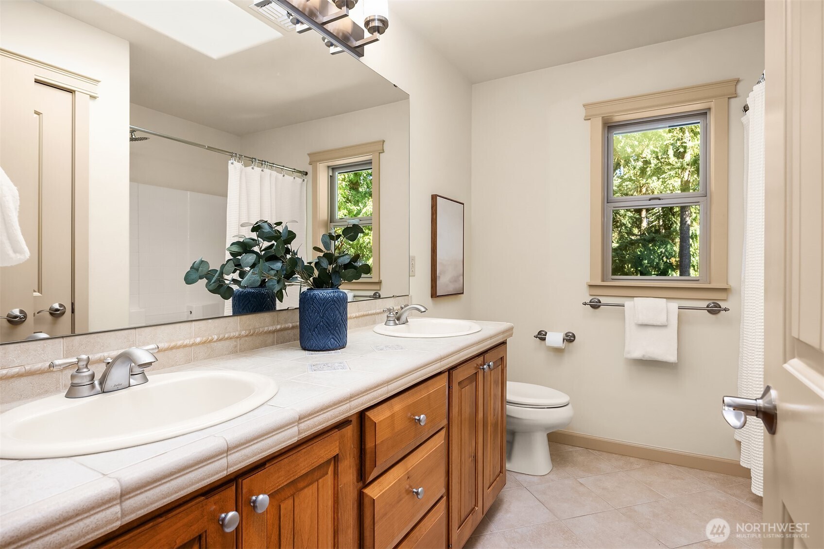 7023 174th Street SW, Edmonds, WA 98026