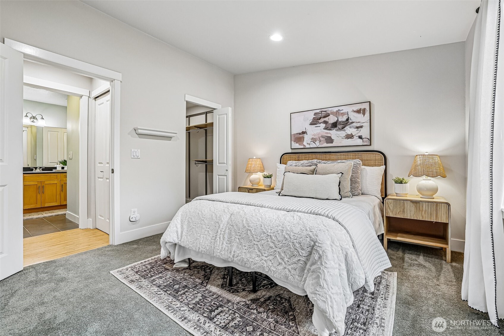 21305 48th Avenue W #B205, Mountlake Terrace, WA 98043