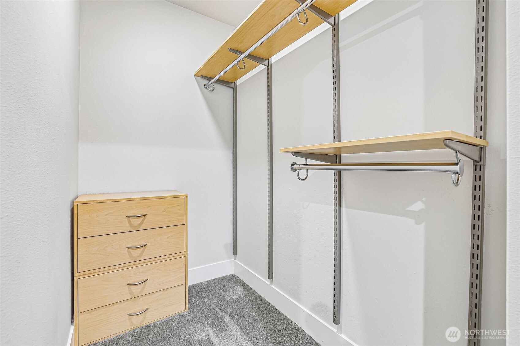 21305 48th Avenue W #B205, Mountlake Terrace, WA 98043