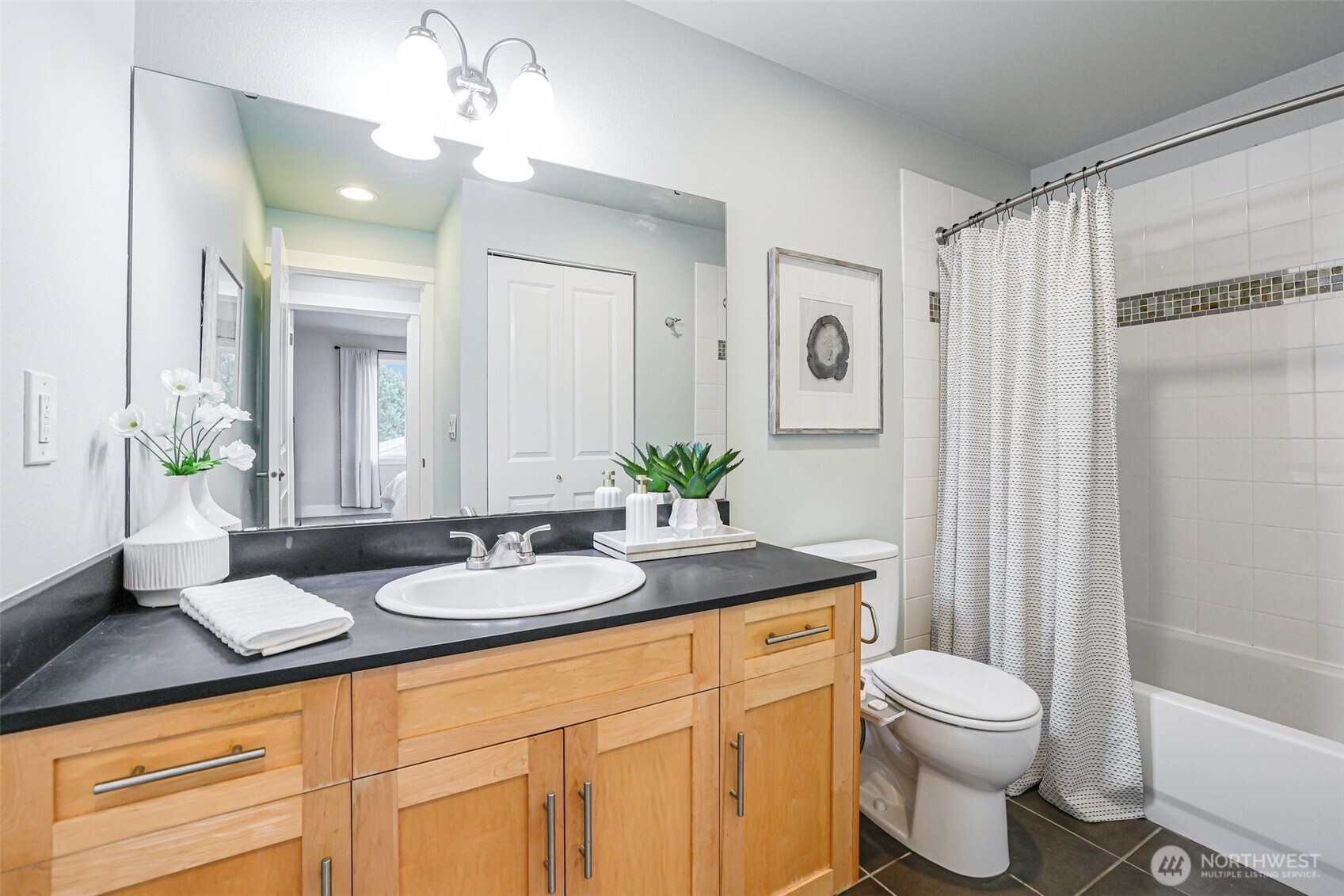 21305 48th Avenue W #B205, Mountlake Terrace, WA 98043