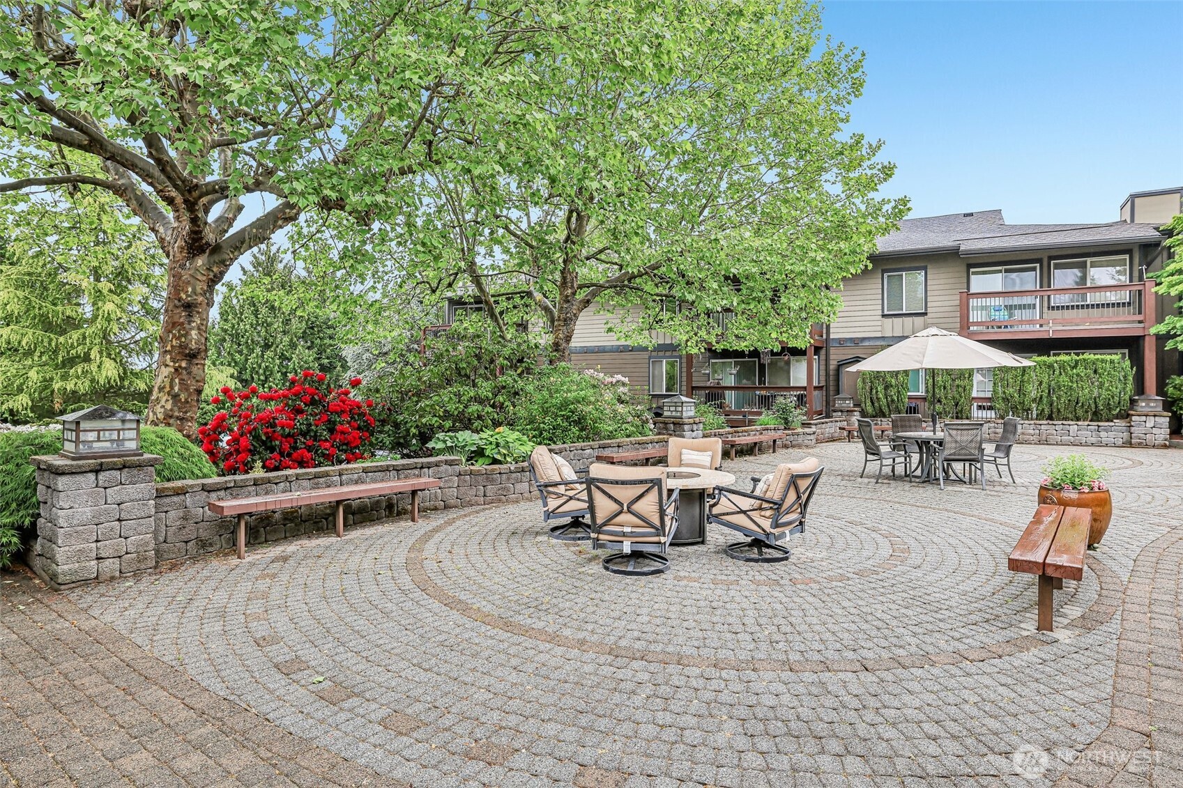 21305 48th Avenue W #B205, Mountlake Terrace, WA 98043