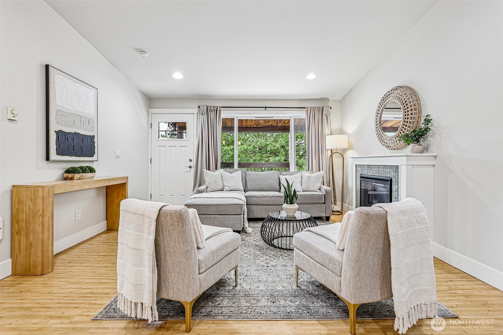 21305 48th Avenue W #B205, Mountlake Terrace, WA 98043