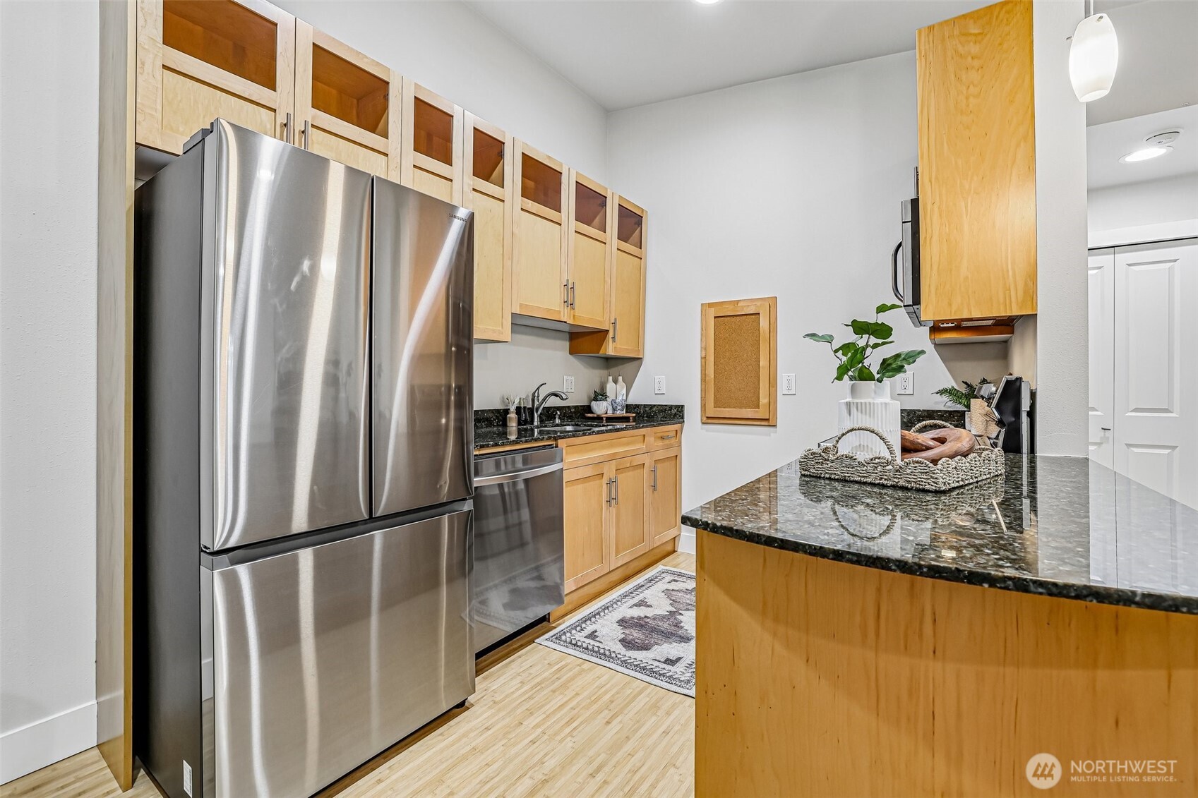 21305 48th Avenue W #B205, Mountlake Terrace, WA 98043