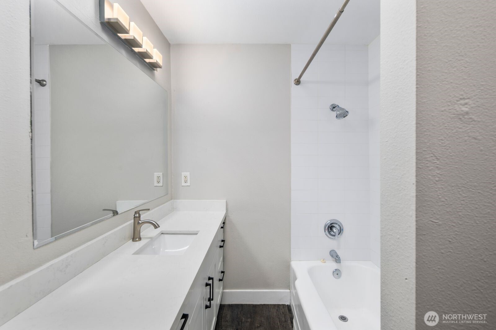 1220 25th Street SE, Auburn, WA 98002