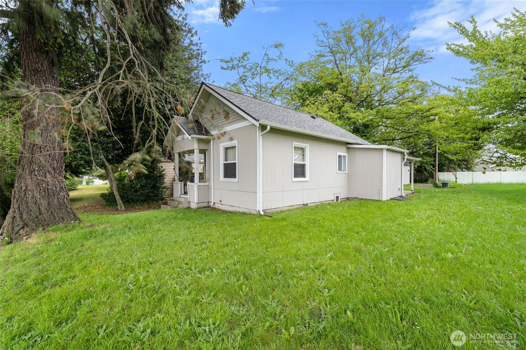3605 S Cushman Avenue , Tacoma, WA 98418