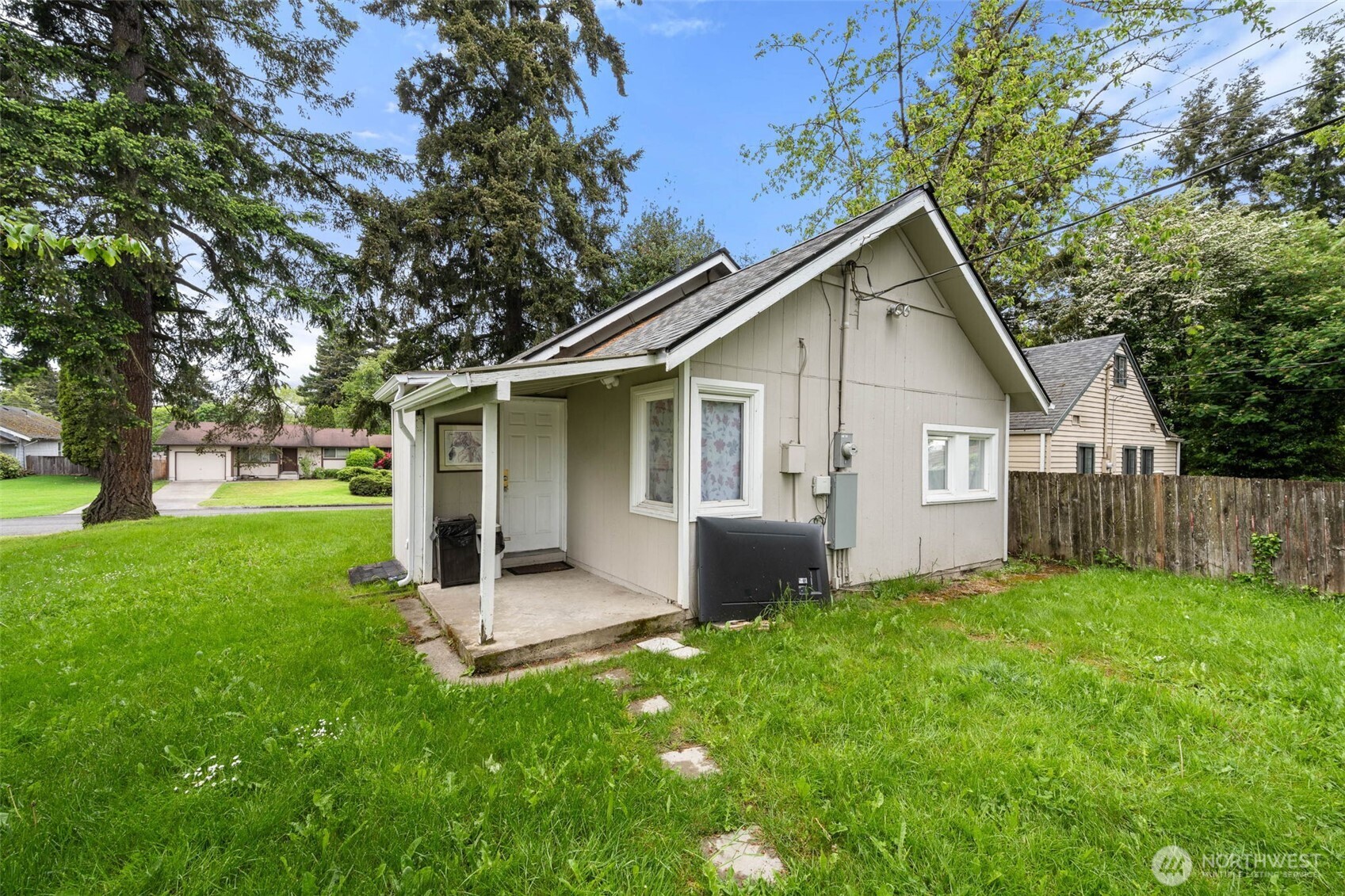 3605 S Cushman Avenue , Tacoma, WA 98418