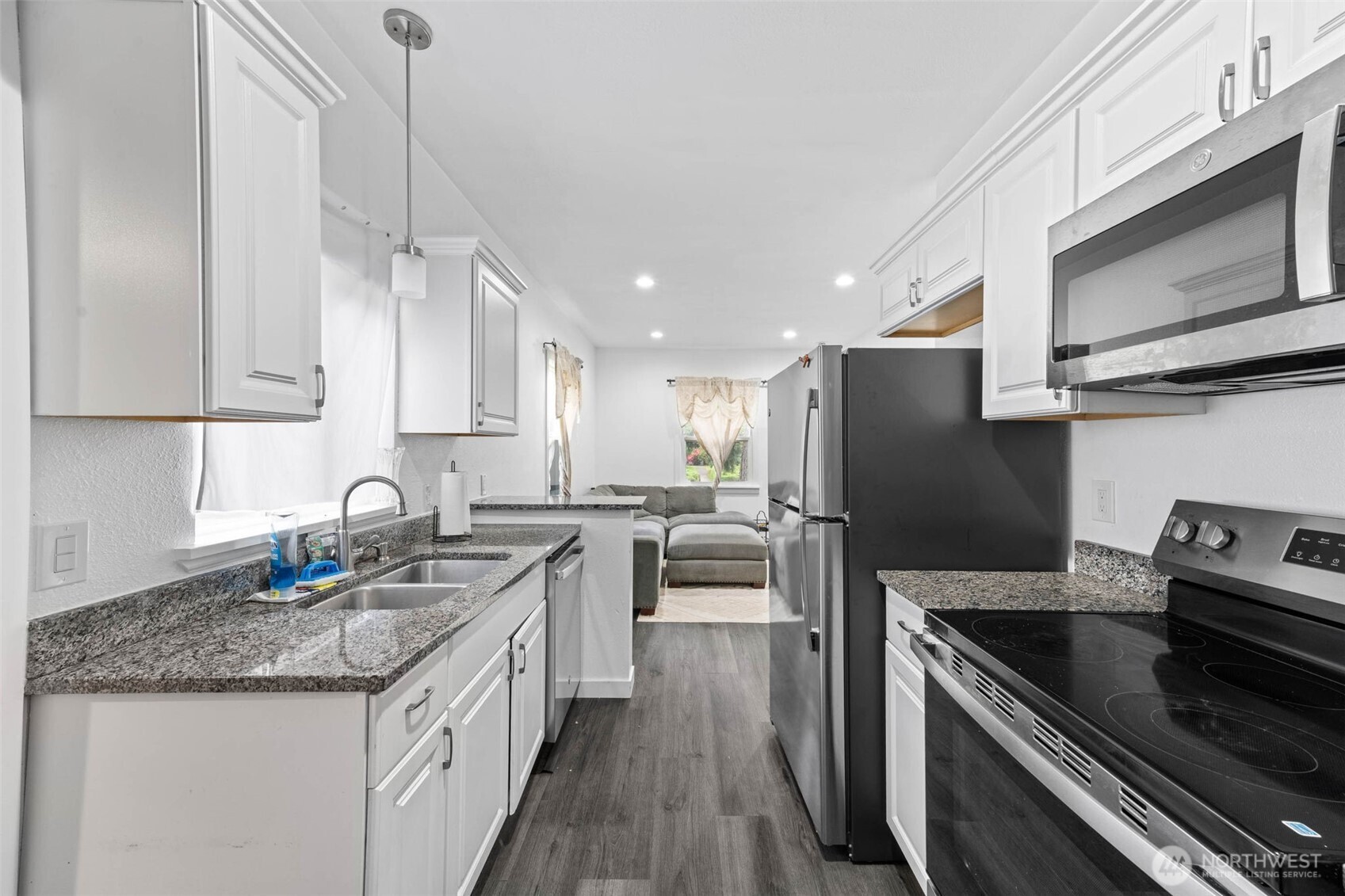 3605 S Cushman Avenue , Tacoma, WA 98418