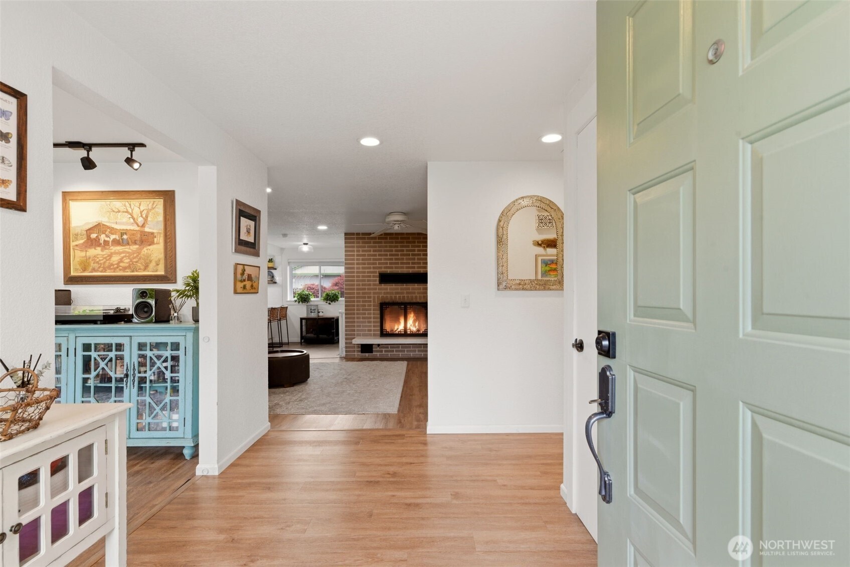 9910 Zircon Drive SW, Lakewood, WA 98498-3420