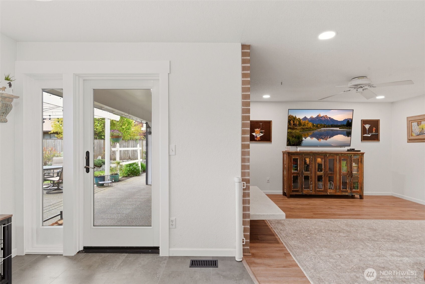 9910 Zircon Drive SW, Lakewood, WA 98498-3420