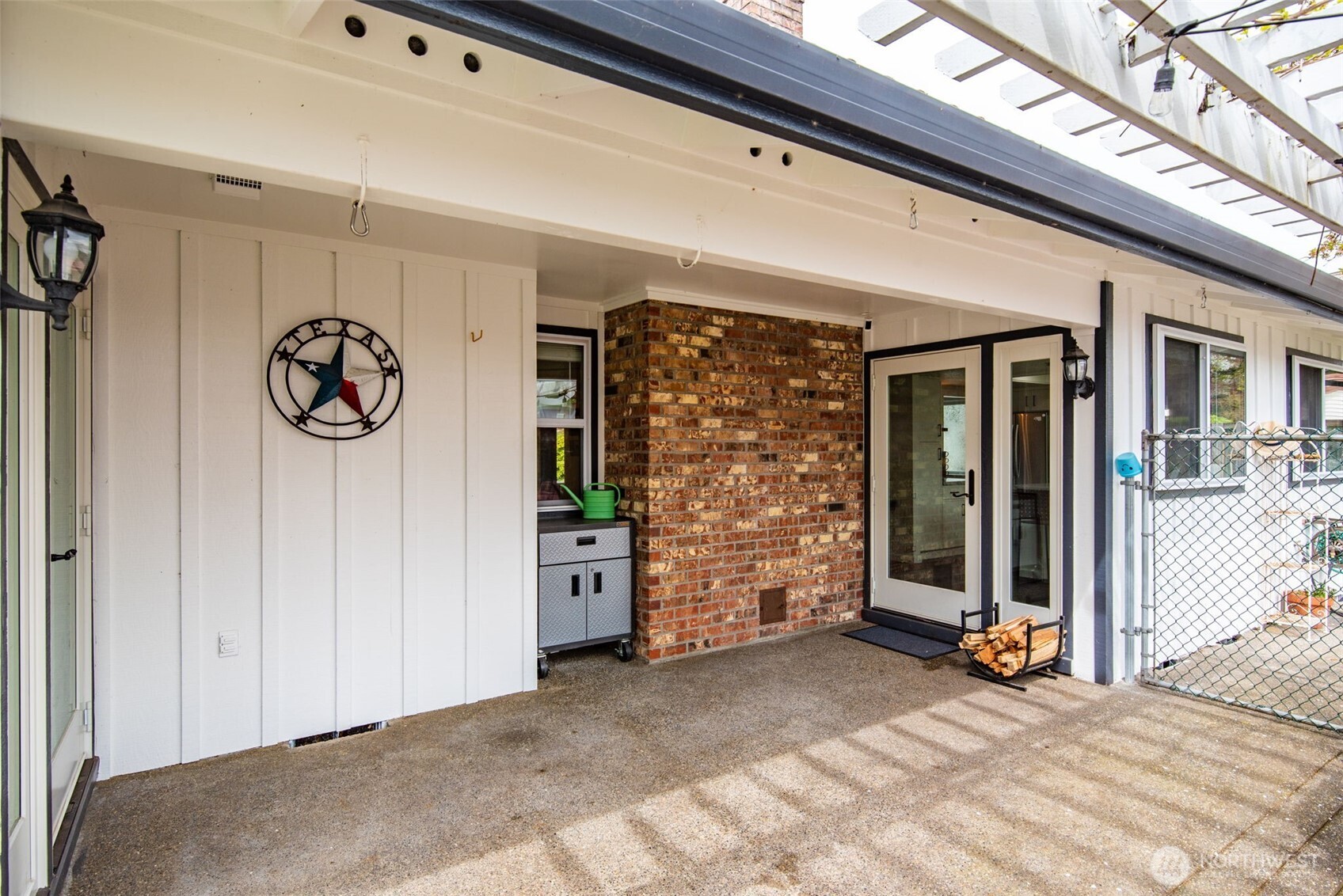 9910 Zircon Drive SW, Lakewood, WA 98498-3420