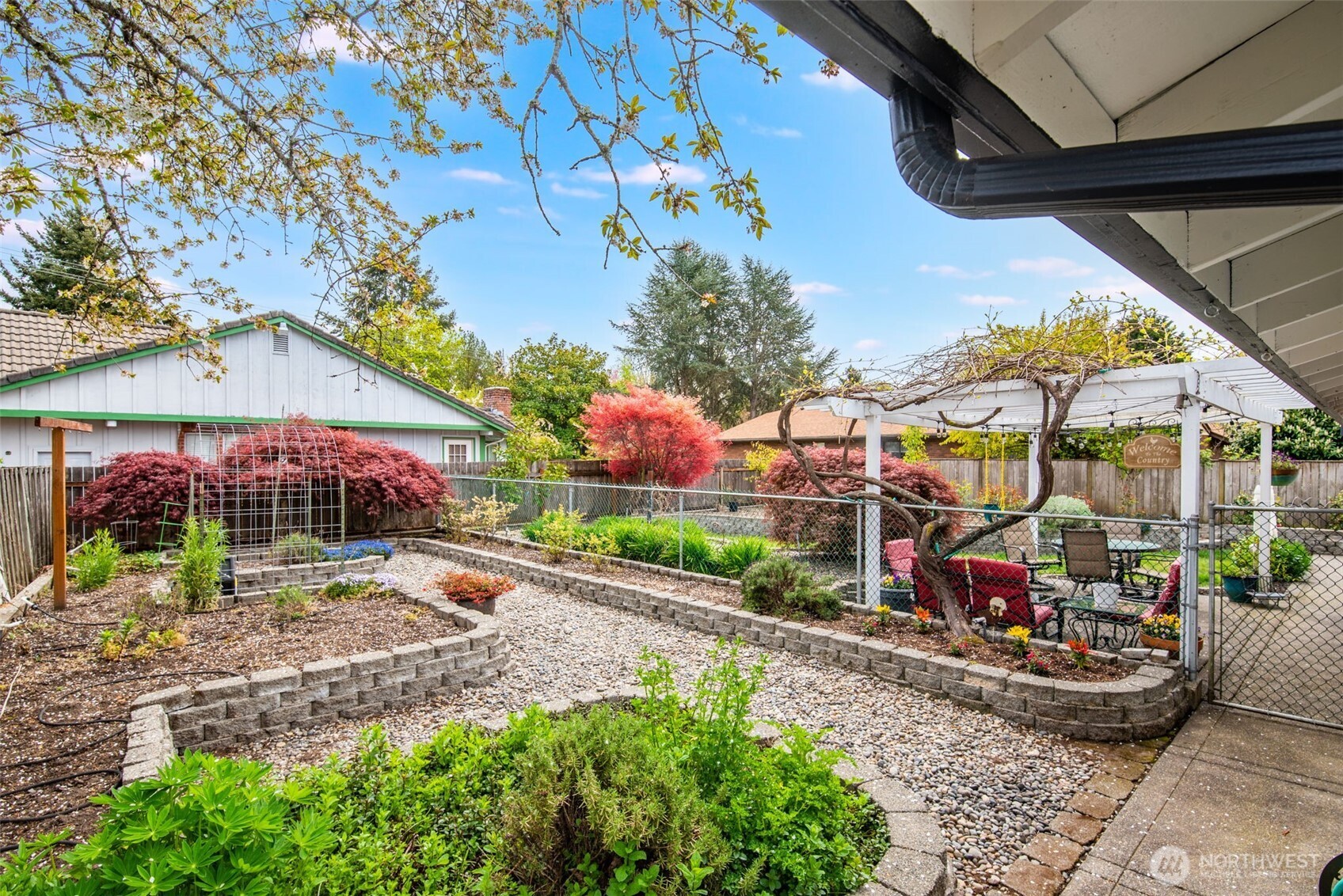 9910 Zircon Drive SW, Lakewood, WA 98498-3420