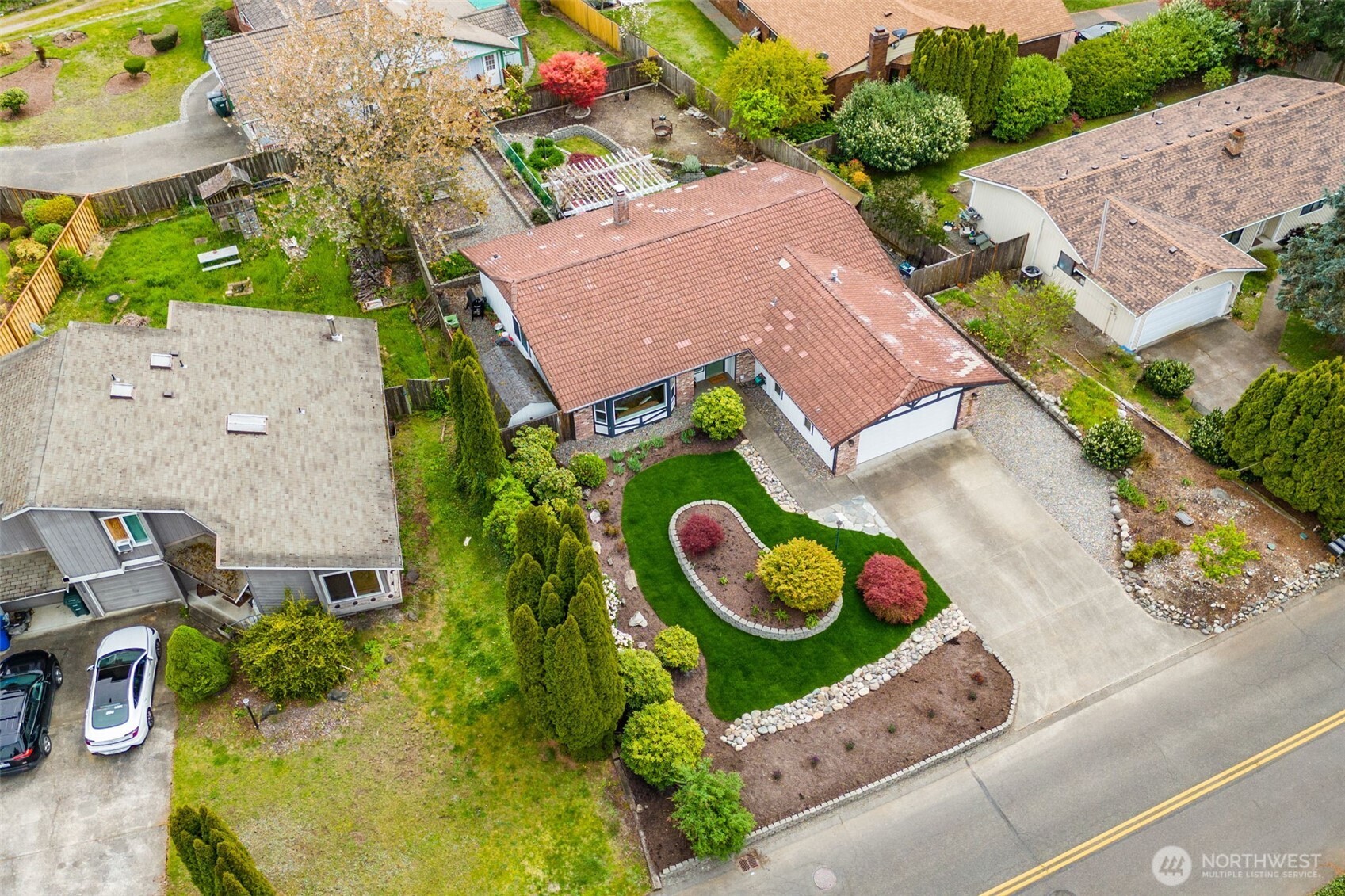 9910 Zircon Drive SW, Lakewood, WA 98498-3420