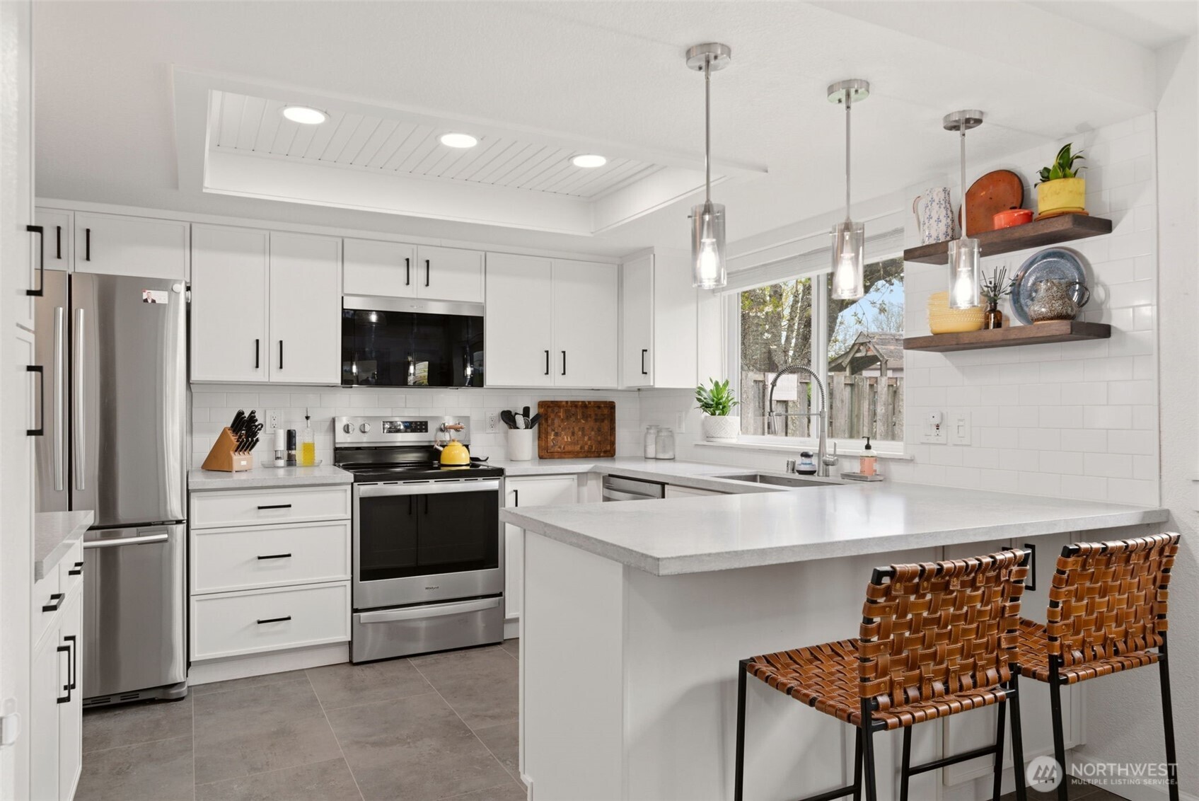 9910 Zircon Drive SW, Lakewood, WA 98498-3420