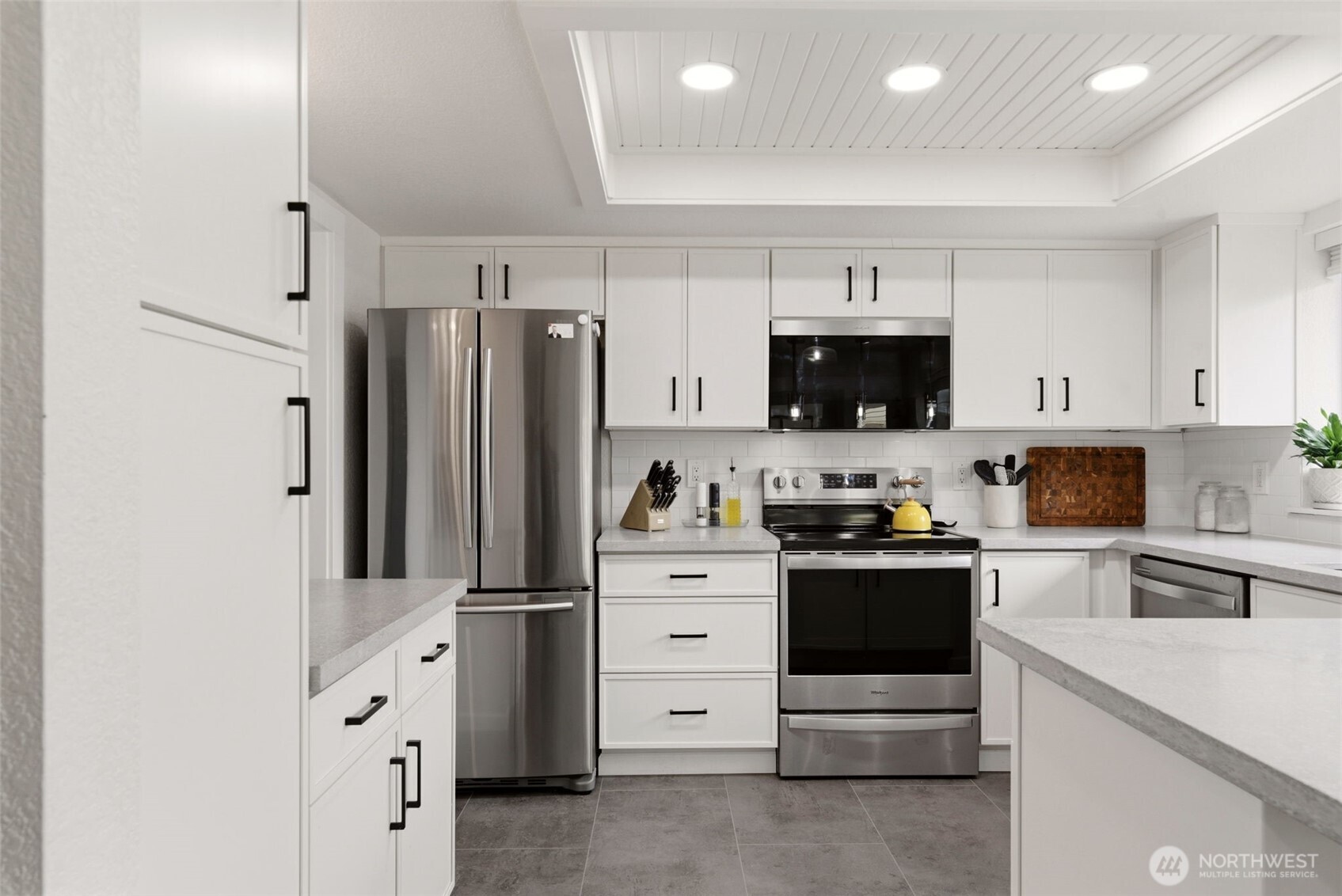 9910 Zircon Drive SW, Lakewood, WA 98498-3420