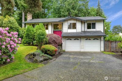 3524 170th Avenue NE, Bellevue, WA 98008