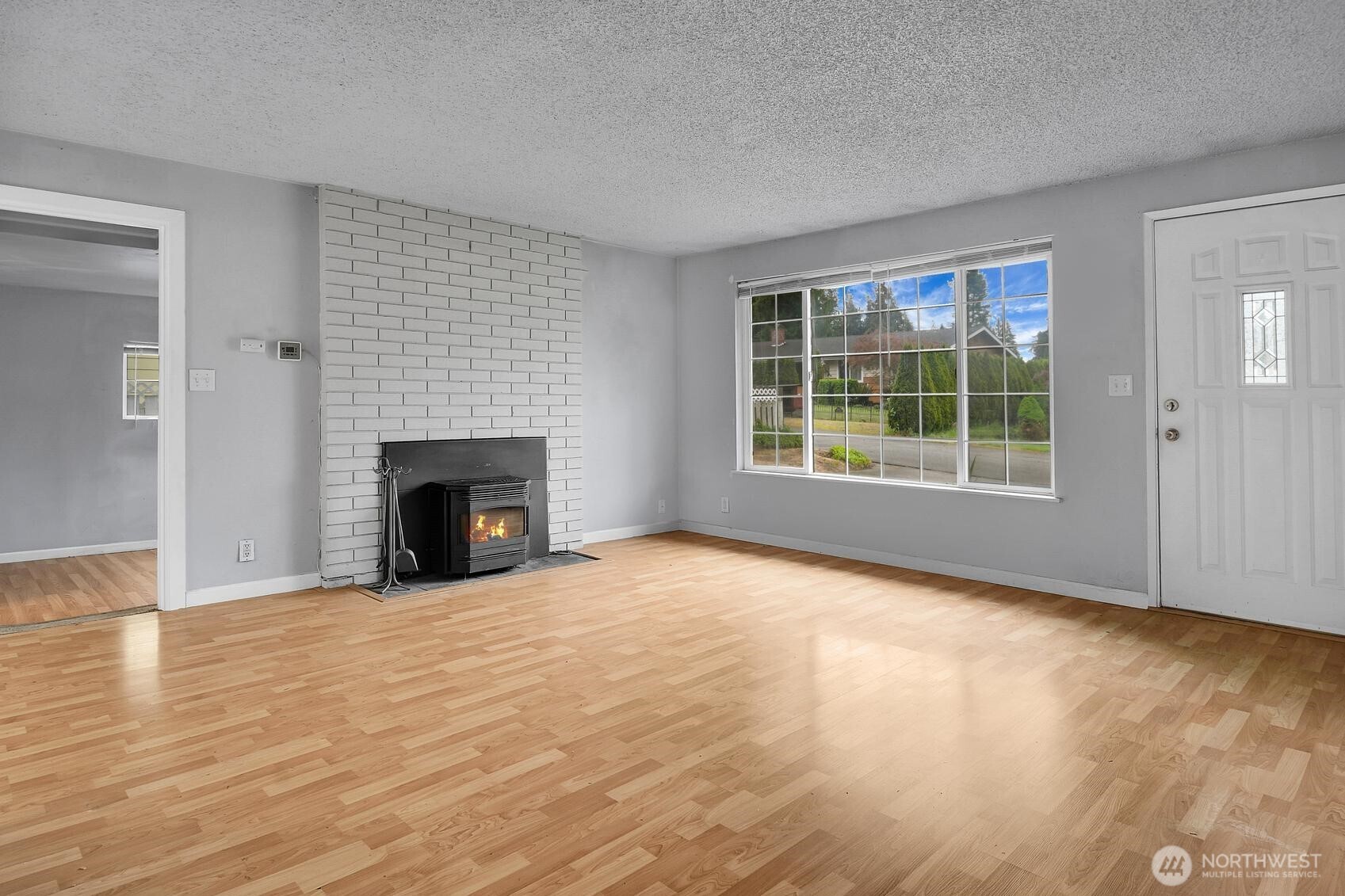 5907 177th Street SW, Lynnwood, WA 98037
