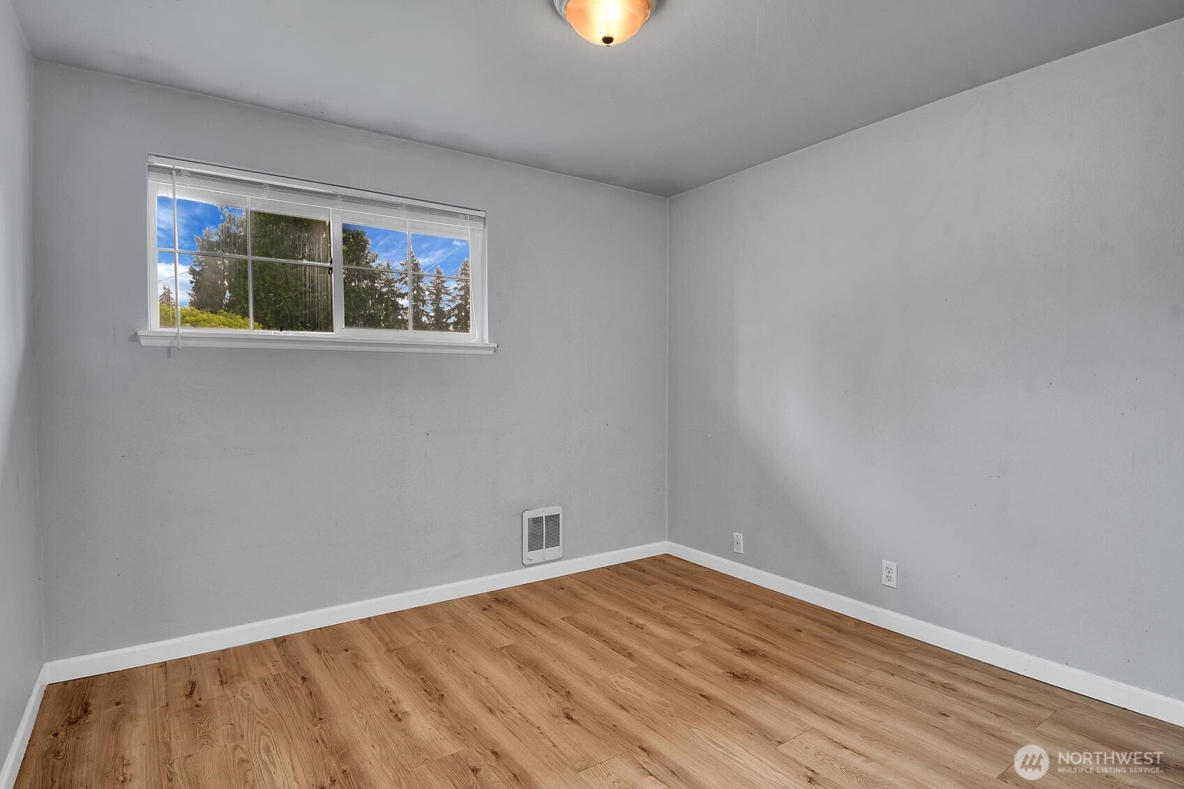 5907 177th Street SW, Lynnwood, WA 98037