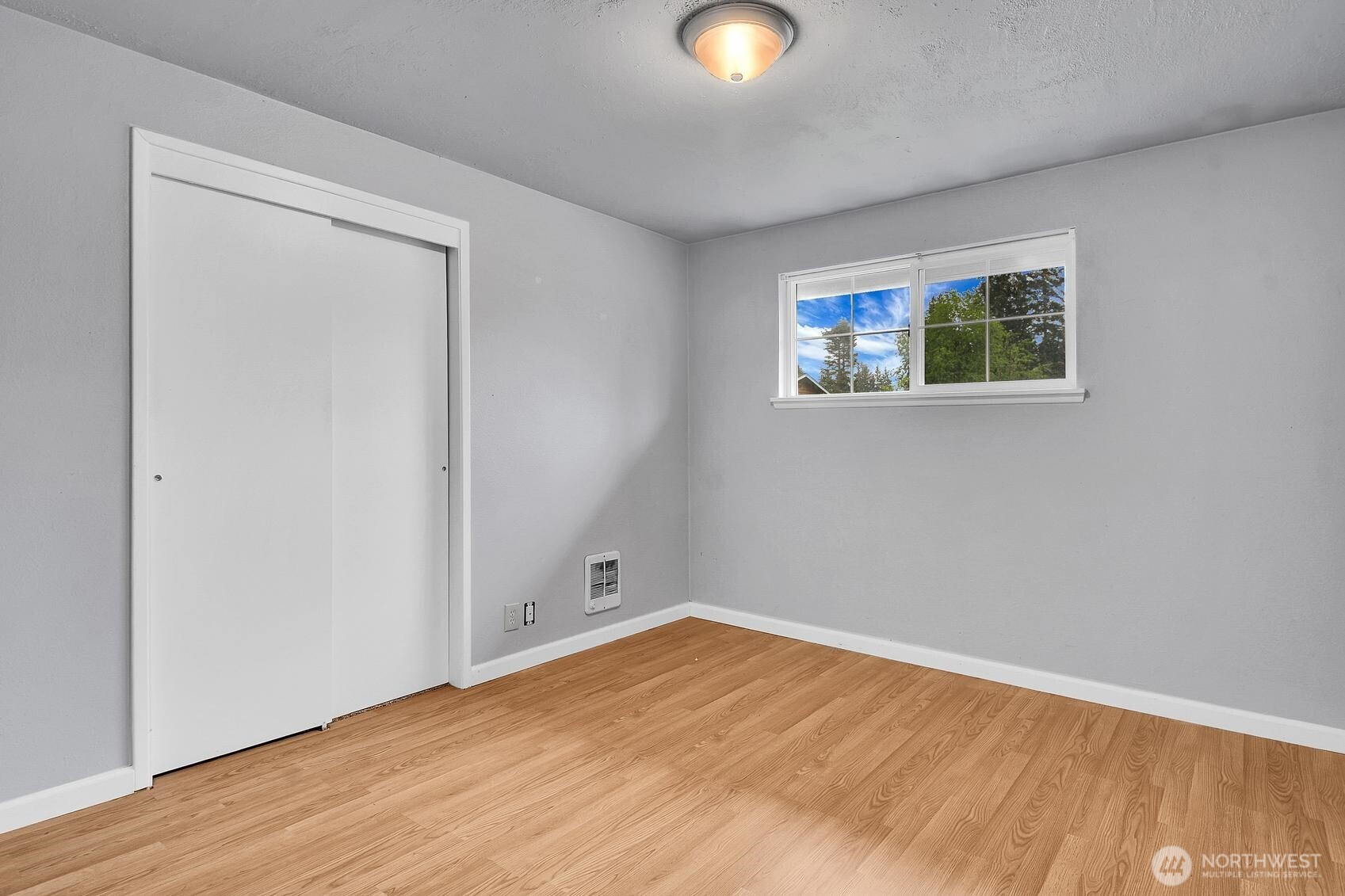 5907 177th Street SW, Lynnwood, WA 98037