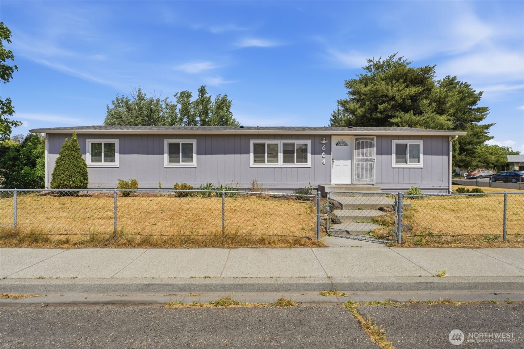 604 N Elm Street , Pasco, WA 99301
