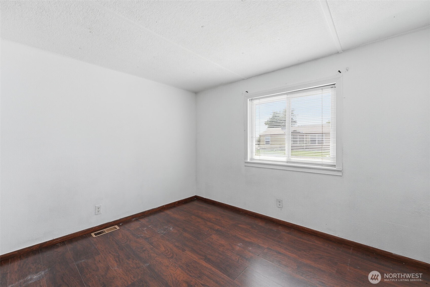 604 N Elm Street , Pasco, WA 99301
