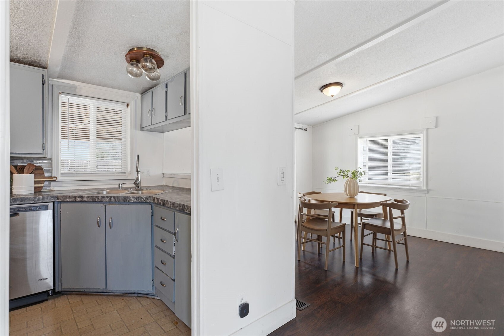 604 N Elm Street , Pasco, WA 99301