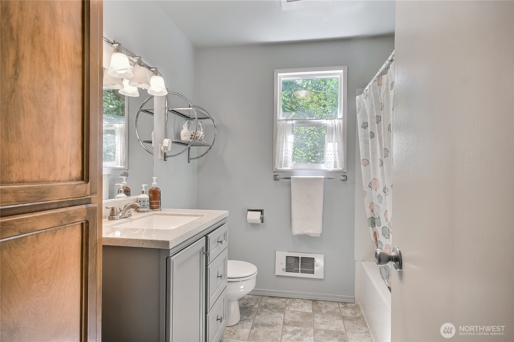 64455 NE 180th Street , Baring, WA 98224