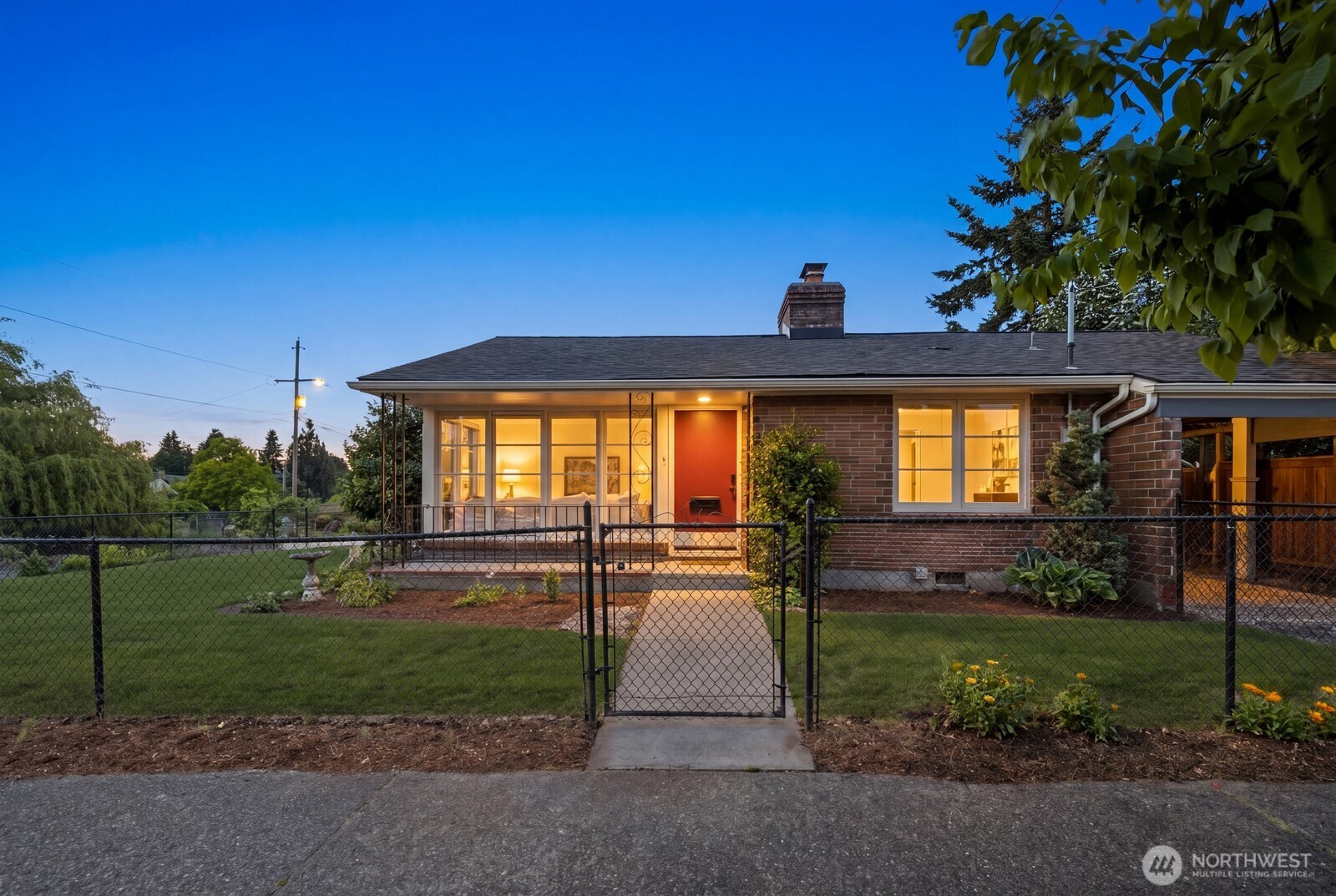 7904 39th Avenue SW, Seattle, WA 98136