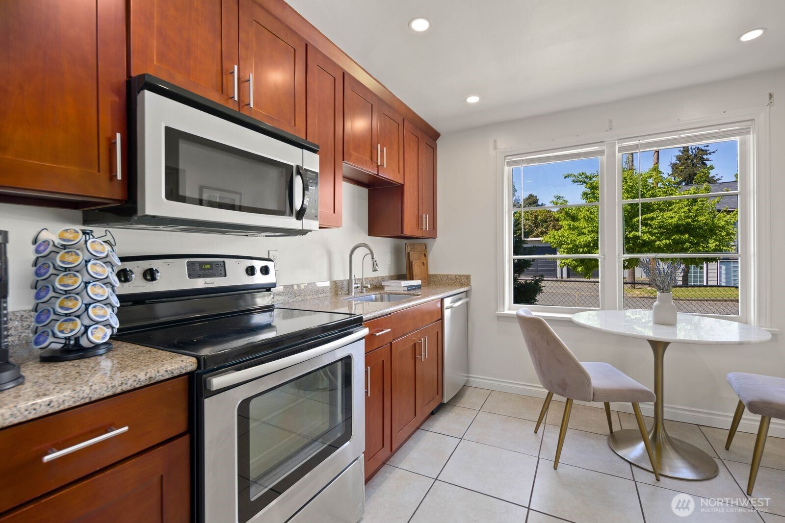 7904 39th Avenue SW, Seattle, WA 98136