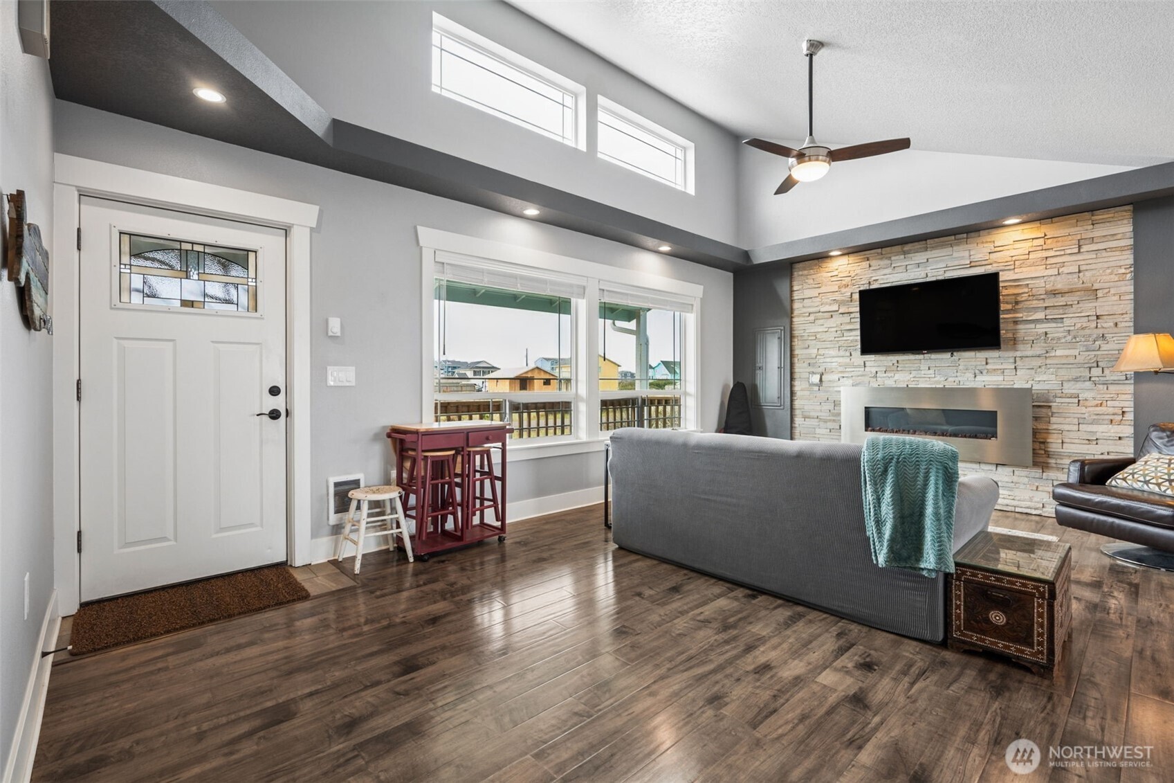 447 N Portal Loop SW, Ocean Shores, WA 98569