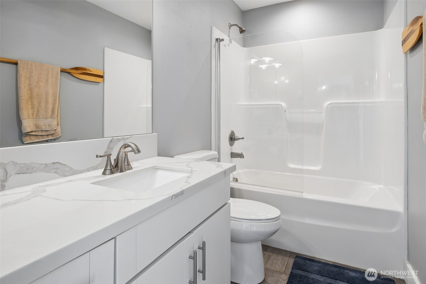 447 N Portal Loop SW, Ocean Shores, WA 98569