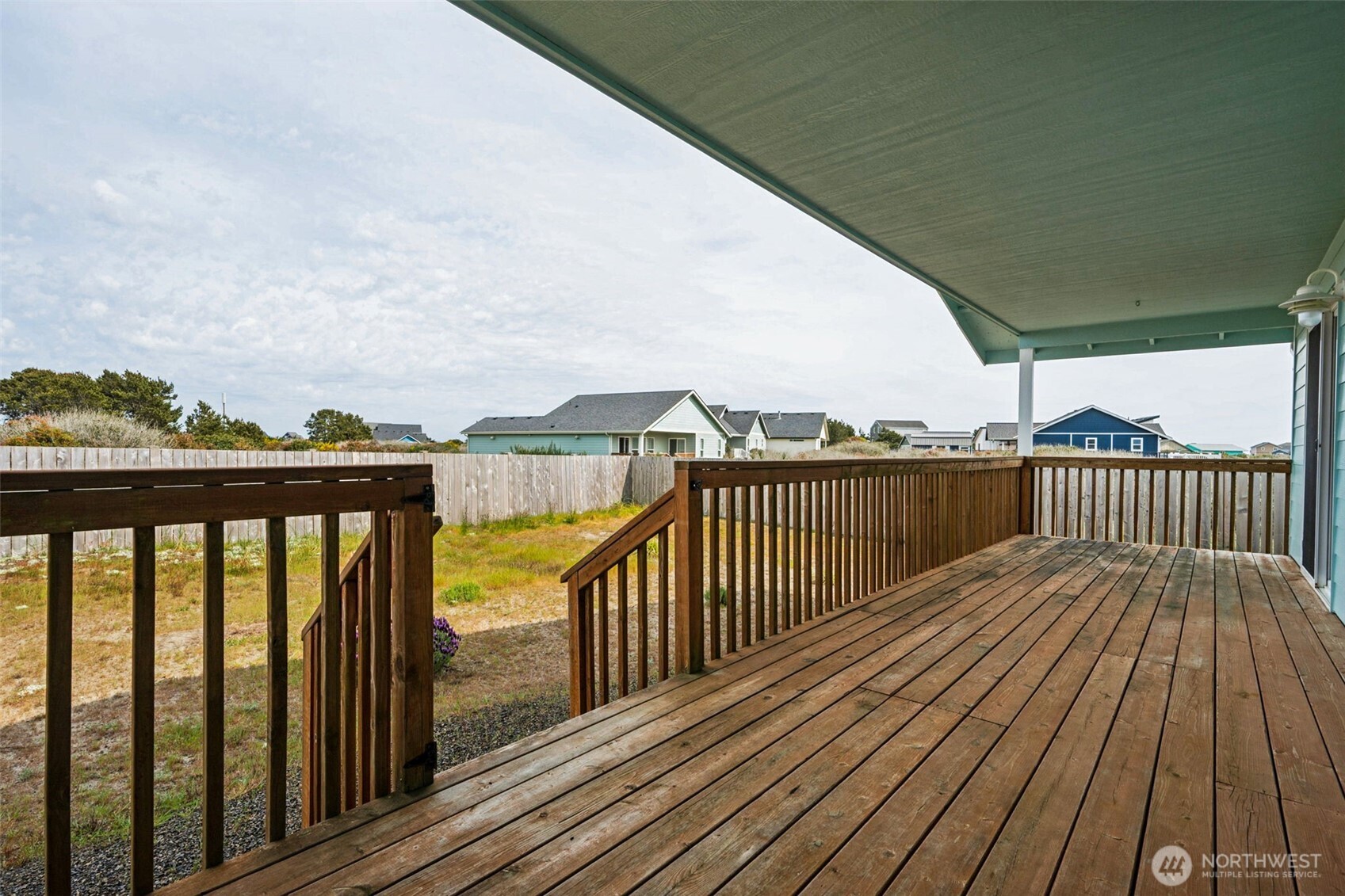 447 N Portal Loop SW, Ocean Shores, WA 98569