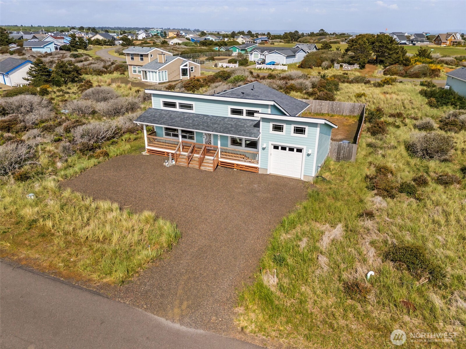 447 N Portal Loop SW, Ocean Shores, WA 98569