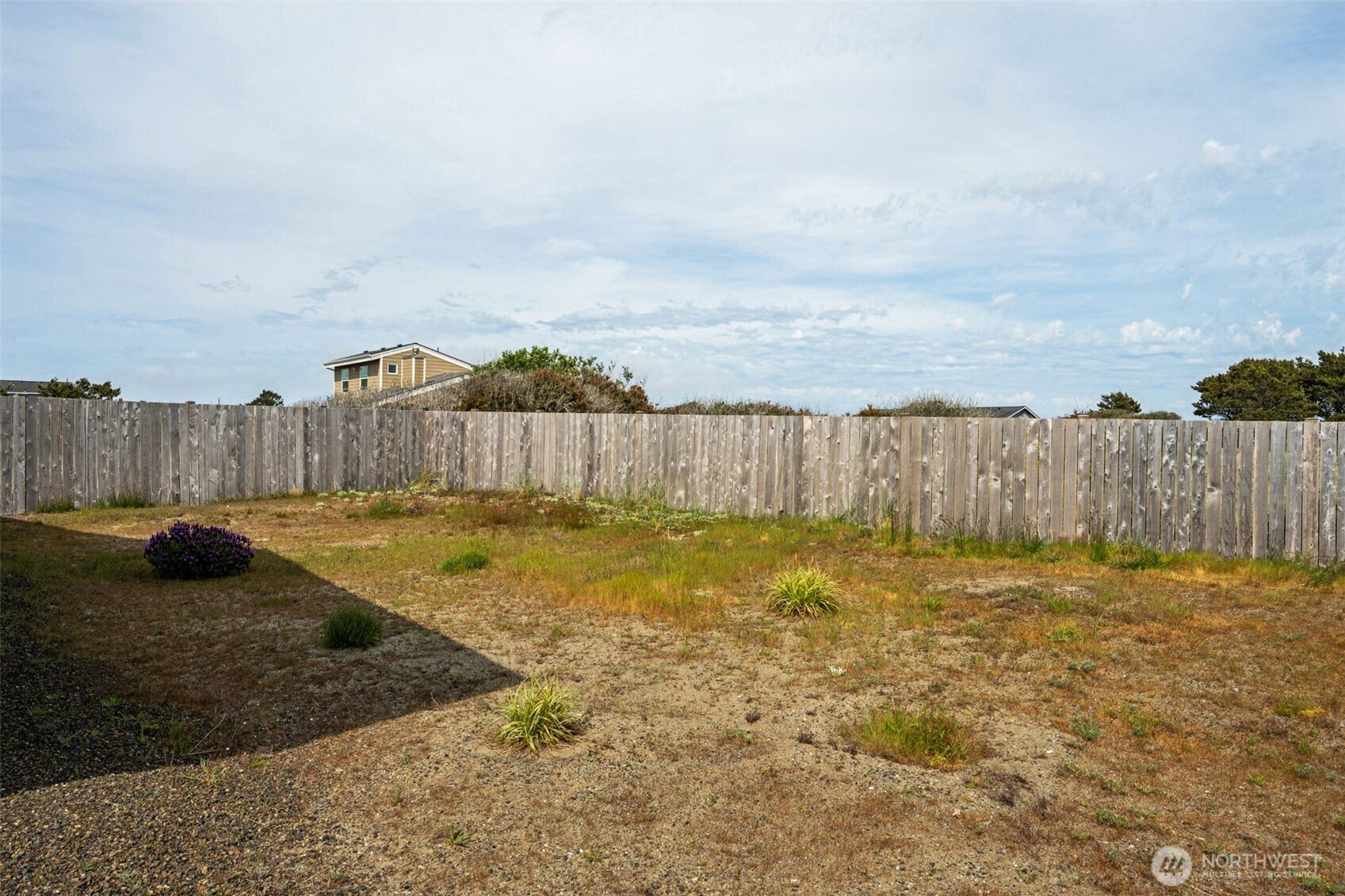 447 N Portal Loop SW, Ocean Shores, WA 98569