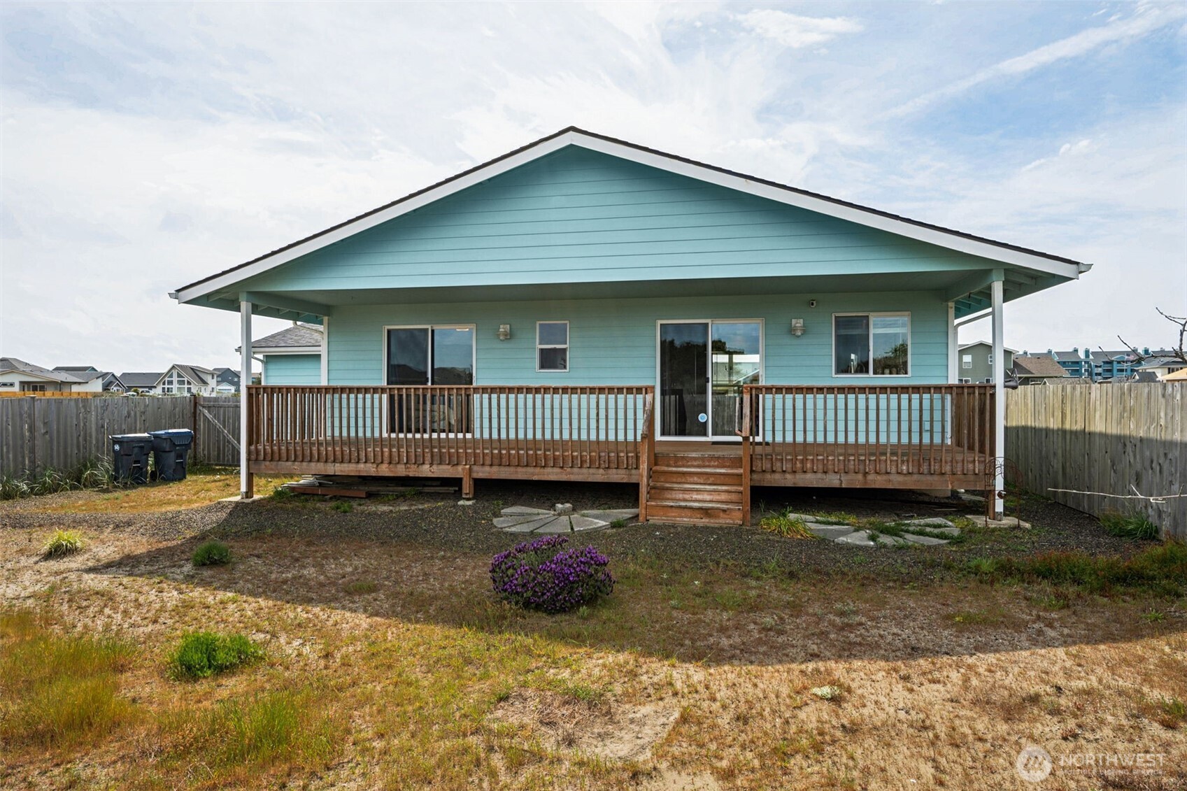 447 N Portal Loop SW, Ocean Shores, WA 98569