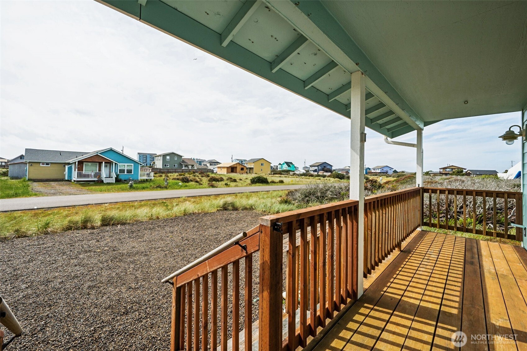 447 N Portal Loop SW, Ocean Shores, WA 98569