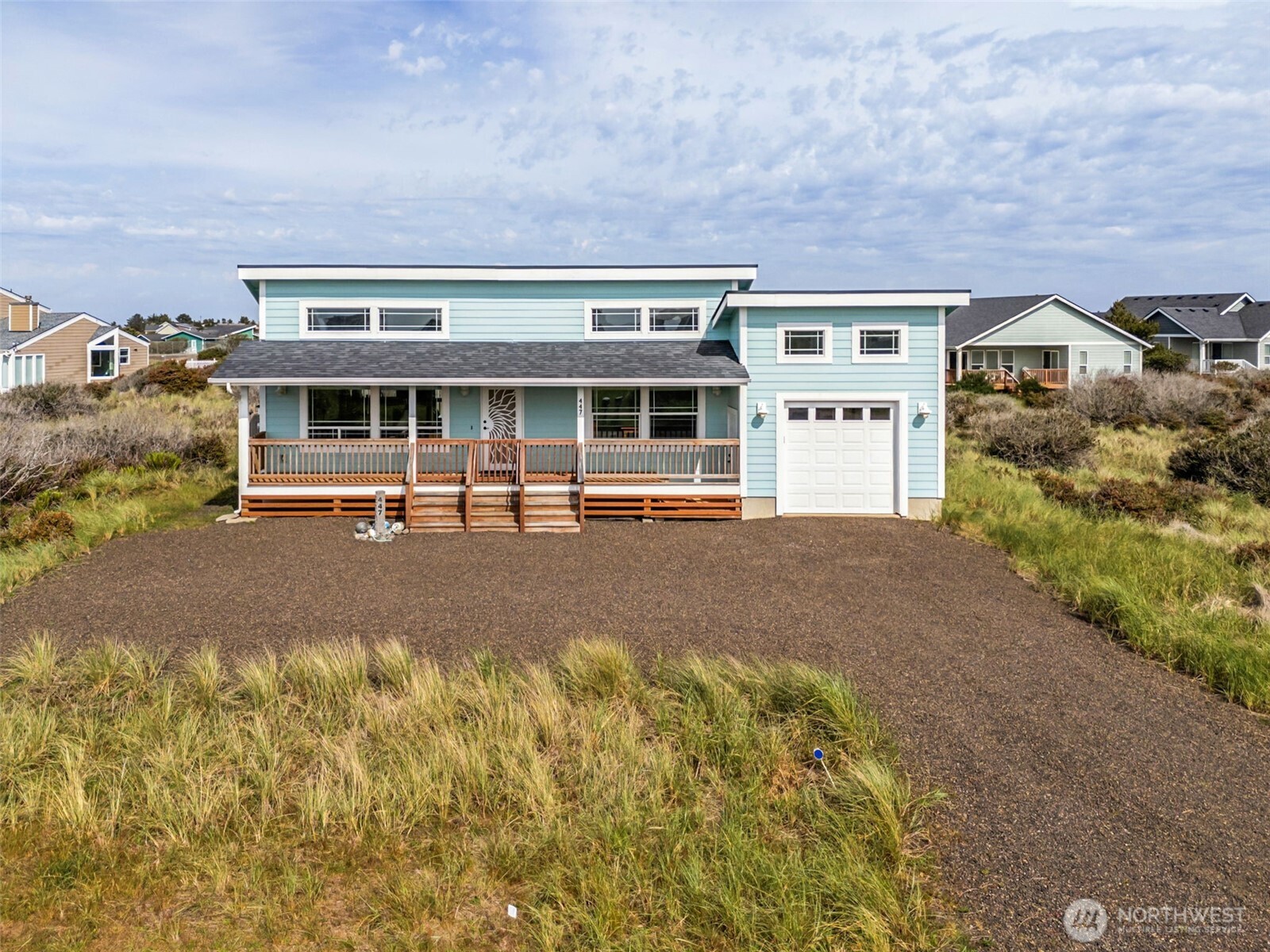 447 N Portal Loop SW, Ocean Shores, WA 98569