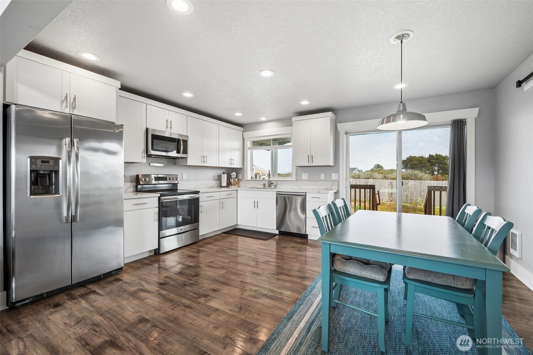 447 N Portal Loop SW, Ocean Shores, WA 98569