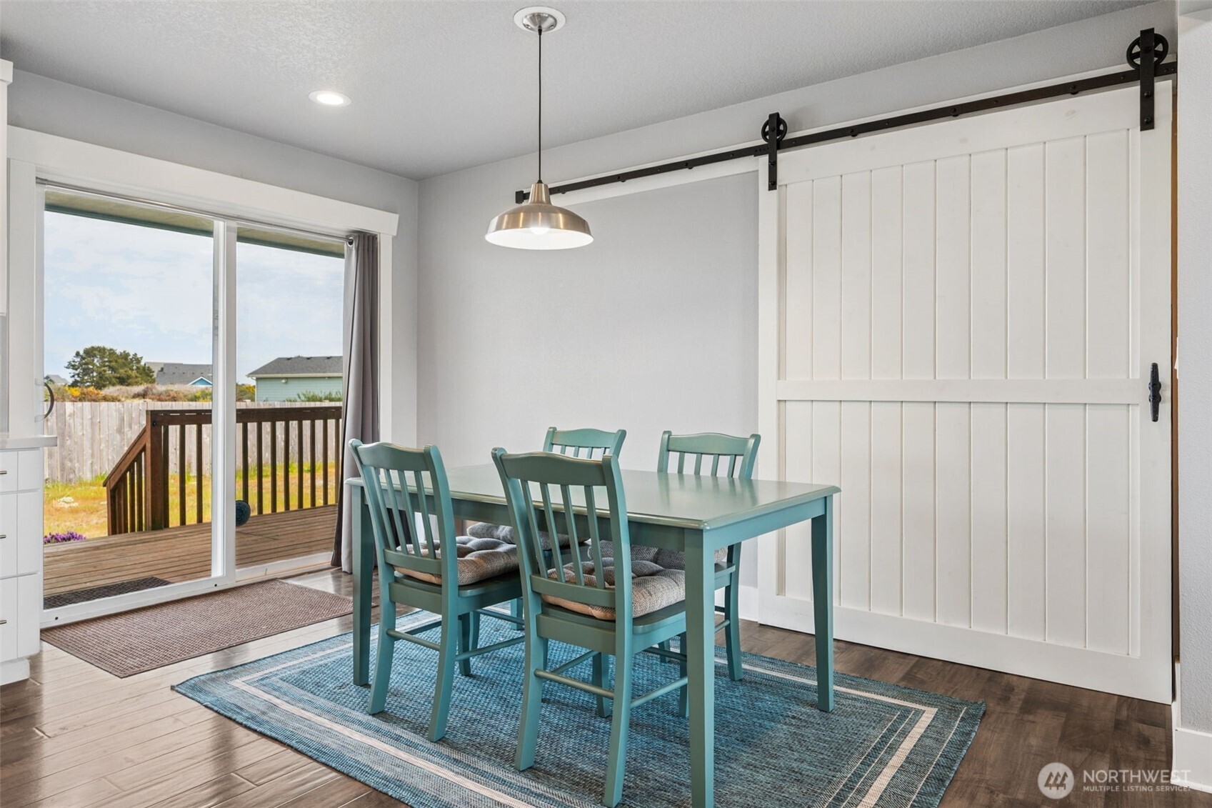 447 N Portal Loop SW, Ocean Shores, WA 98569