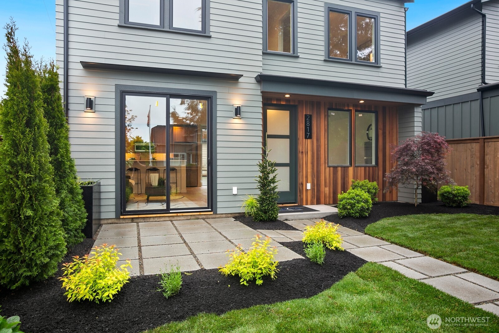 2817 W Bertona Street , Seattle, WA 98199