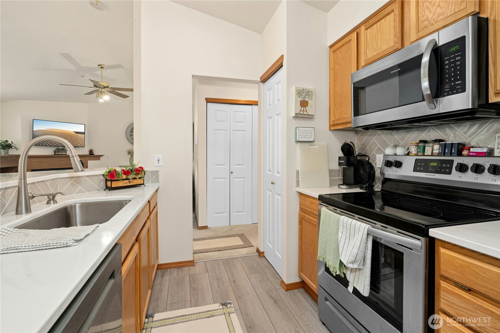 5620 14th Drive W #Q-201, Everett, WA 98203