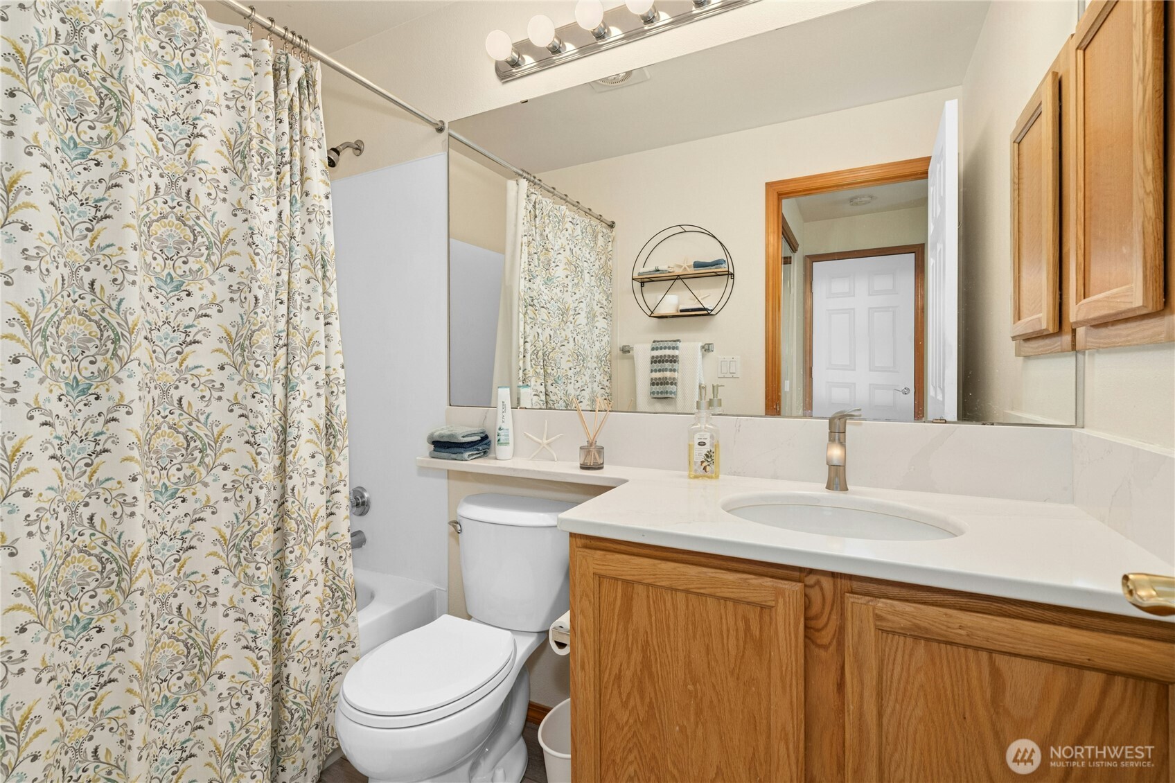 5620 14th Drive W #Q-201, Everett, WA 98203